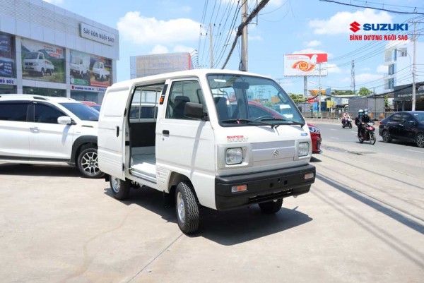 Đánh giá khả năng di chuyên linh hoạt của bán tải Suzuki Blind Van