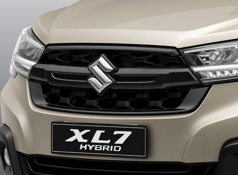 Suzuki XL7 HYBRID 2025 3 Gương mặt mới – lưới tản nhiệt chữ X