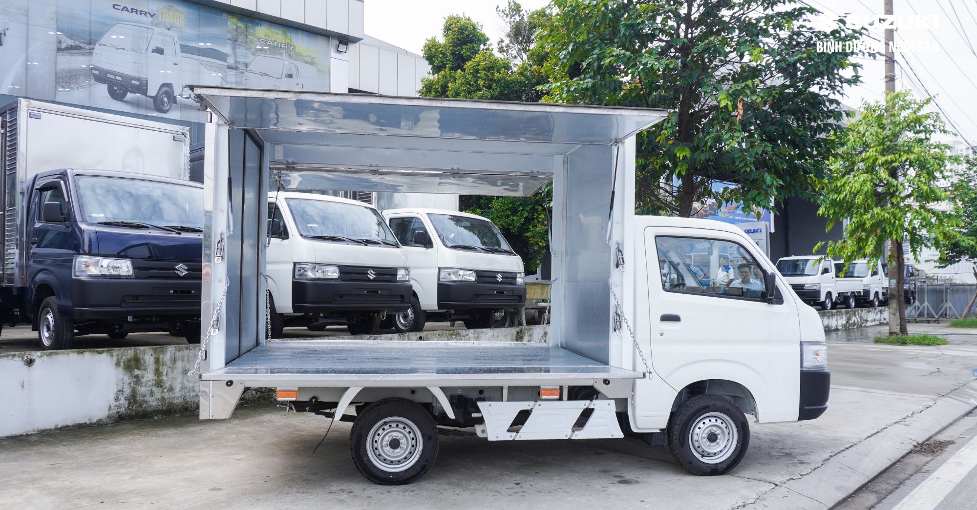Suzuki Carry Pro Thung kin canh doi