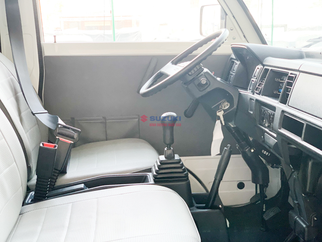 suzuki blind van sử dụng động cơ F10