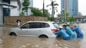 khi xe ô tô bị ngập nước và cách xử lý