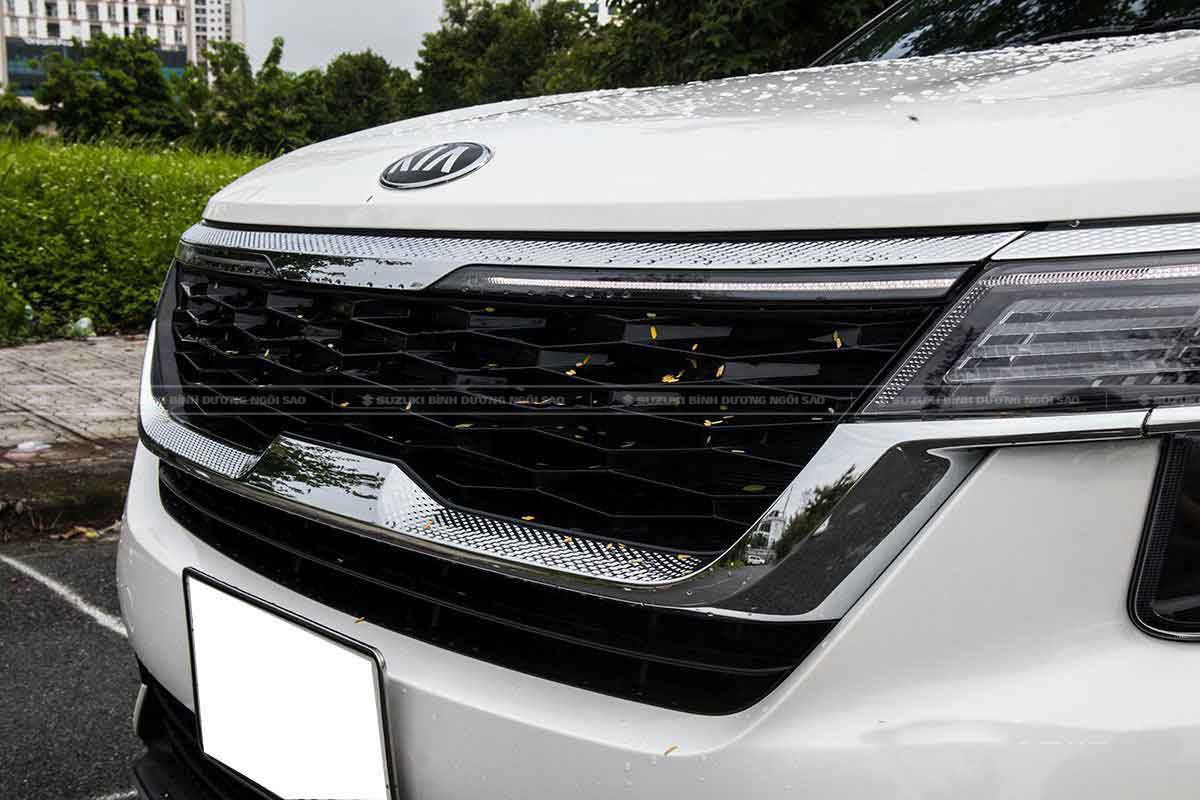 so sánh kia seltos và suzuki xl7/g/12v_chzqj