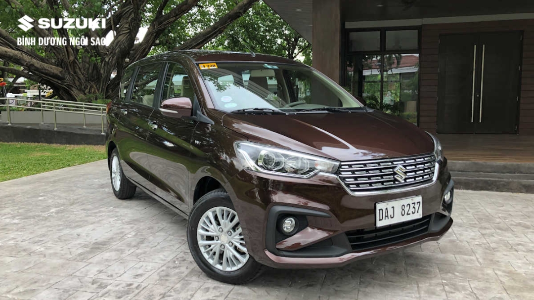giá suzuki ertiga hybrid