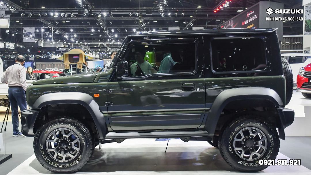 suzuki-jimny-2024-duoc-nang-cap-trang-bi-ban-gia-bao-nhieu