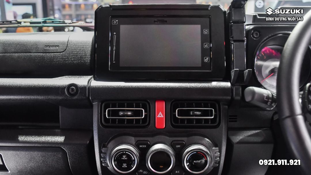 suzuki-jimny-2024-duoc-nang-cap-trang-bi-ban-gia-bao-nhieu