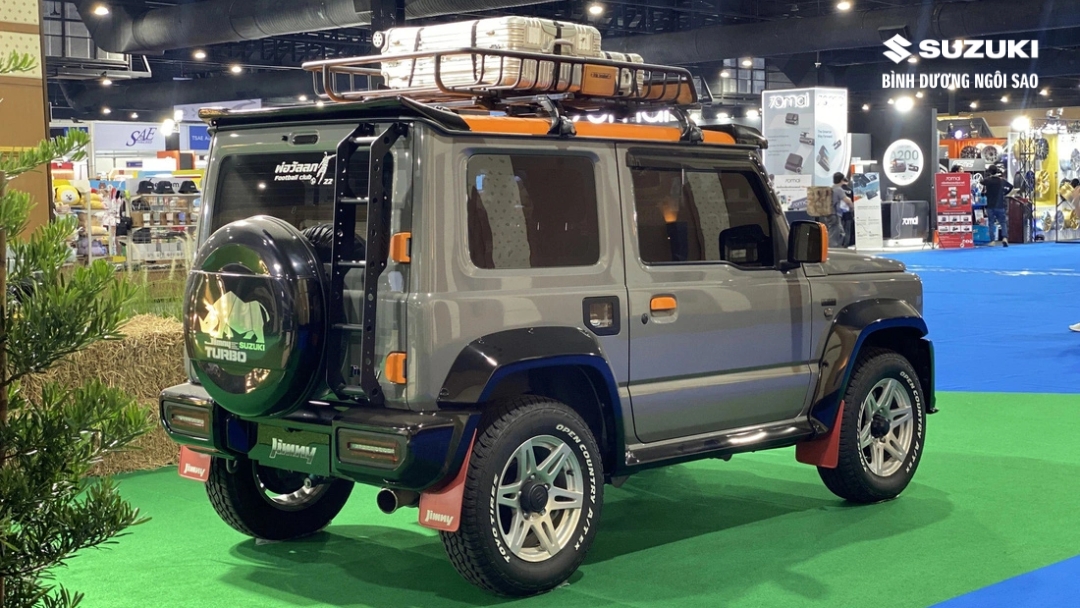 suzuki-jimny-do-g-class-phong-cach