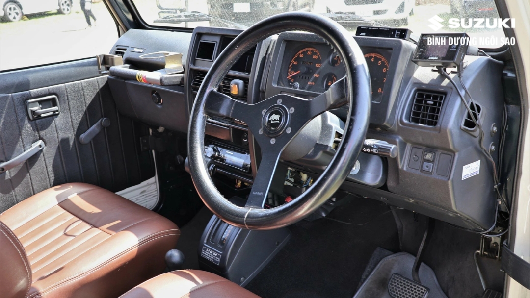 suzuki-jimny-offroad-danh-cho-dan-dam-me-cam-trai