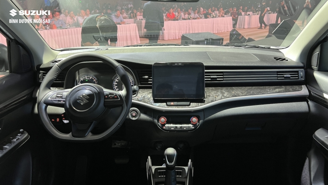 suzuki-xl7-hybrid-dan-chinh-phuc-thi-truong-viet