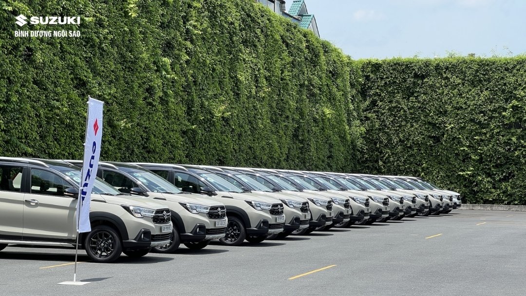 suzuki-xl7-hybrid-dan-chinh-phuc-thi-truong-viet