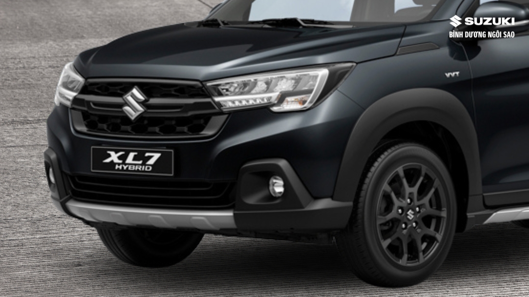 suzuki-xl7-hybrid-mau-den