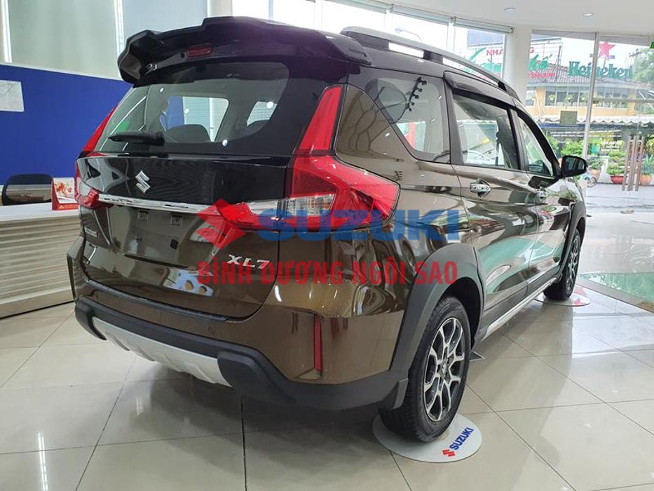 Suzuki XL7 /g/12v_chzqj