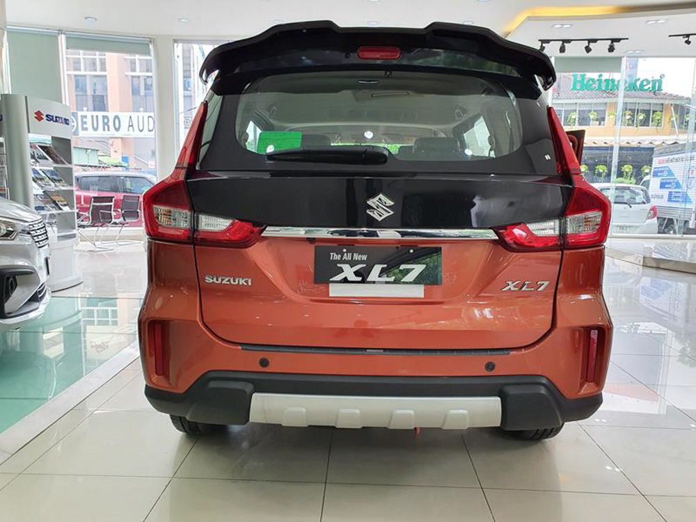 Suzuki XL7 /g/12v_chzqj