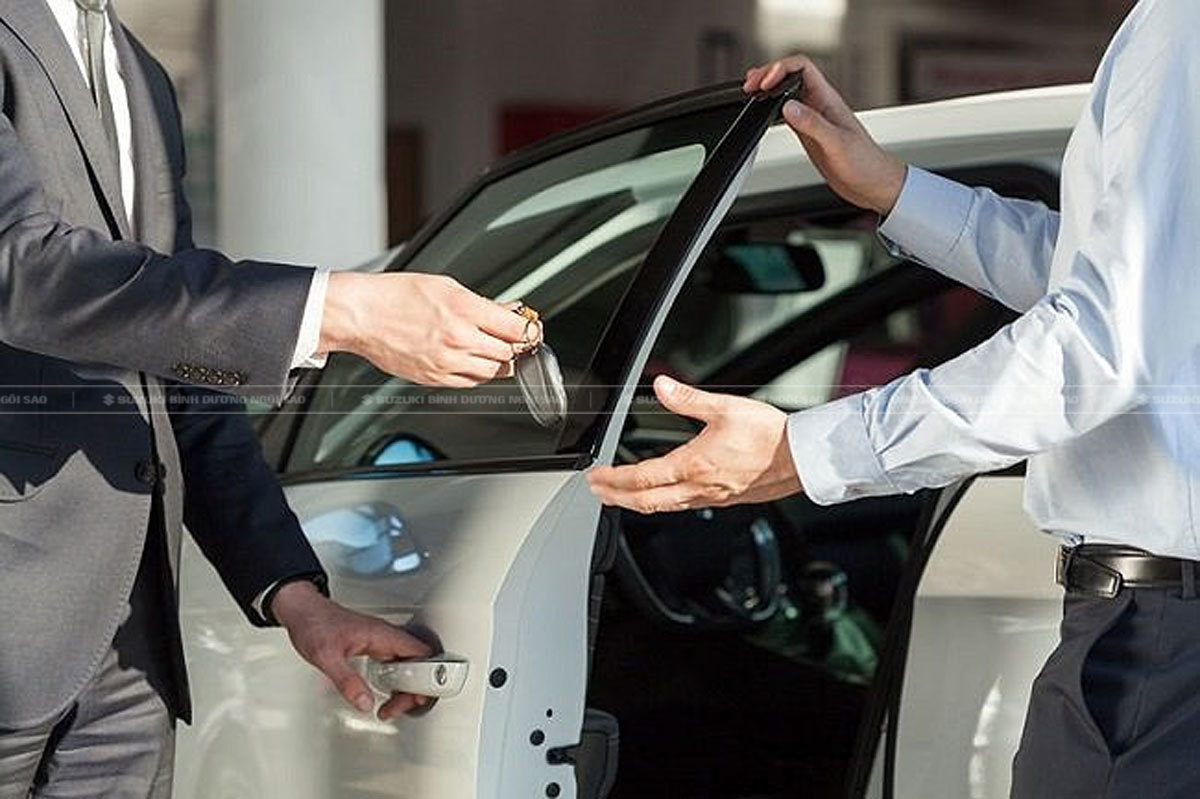 dịch vụ thuê xe ô tô tự lái