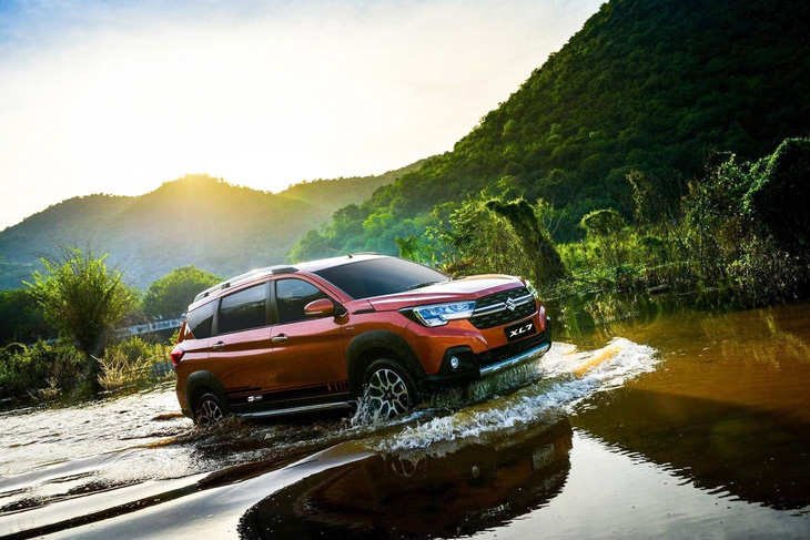 suzuki xl7 mấy chỗ