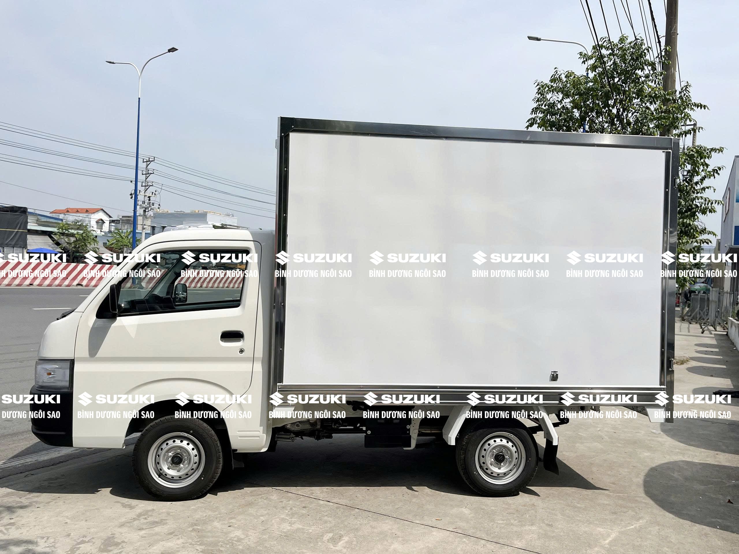 Suzuki Carry Pro thung kin composite 4